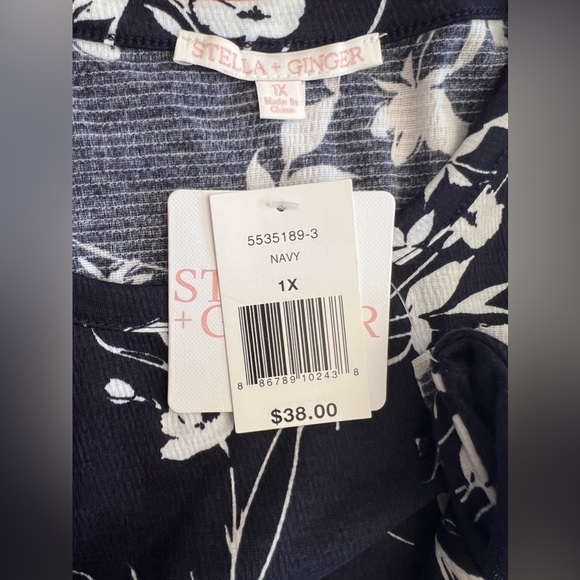 NWT- Stella & Ginger short puffy sleeves, round neck in size 1X. - Picture 4 of 4